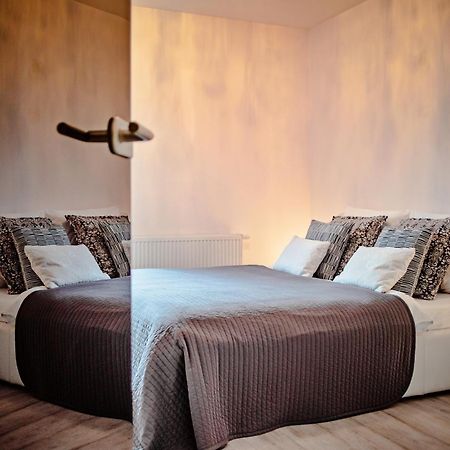 Apartamenty Homely Place Centrum - Stary Rynek - Parking Poznań Esterno foto